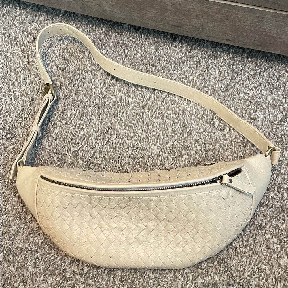 Mandrn Atlas Belt Bag